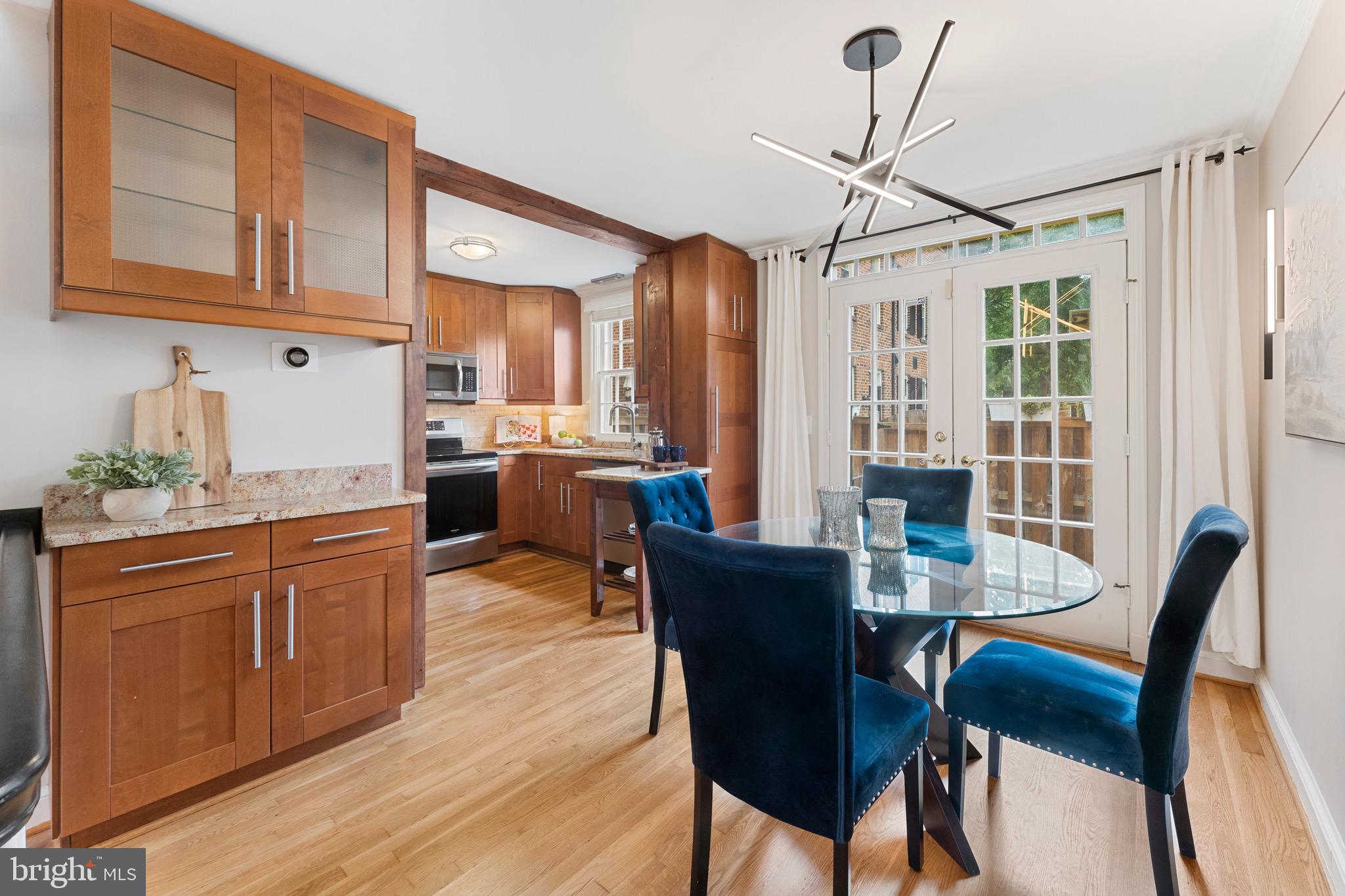 VIRGINIA VILLAGE - Residential