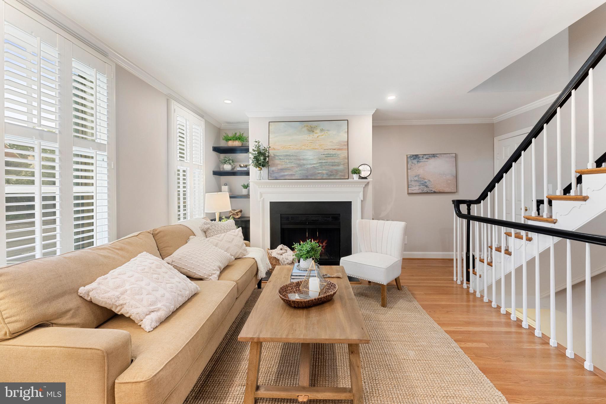 1310 SEAPORT LANE