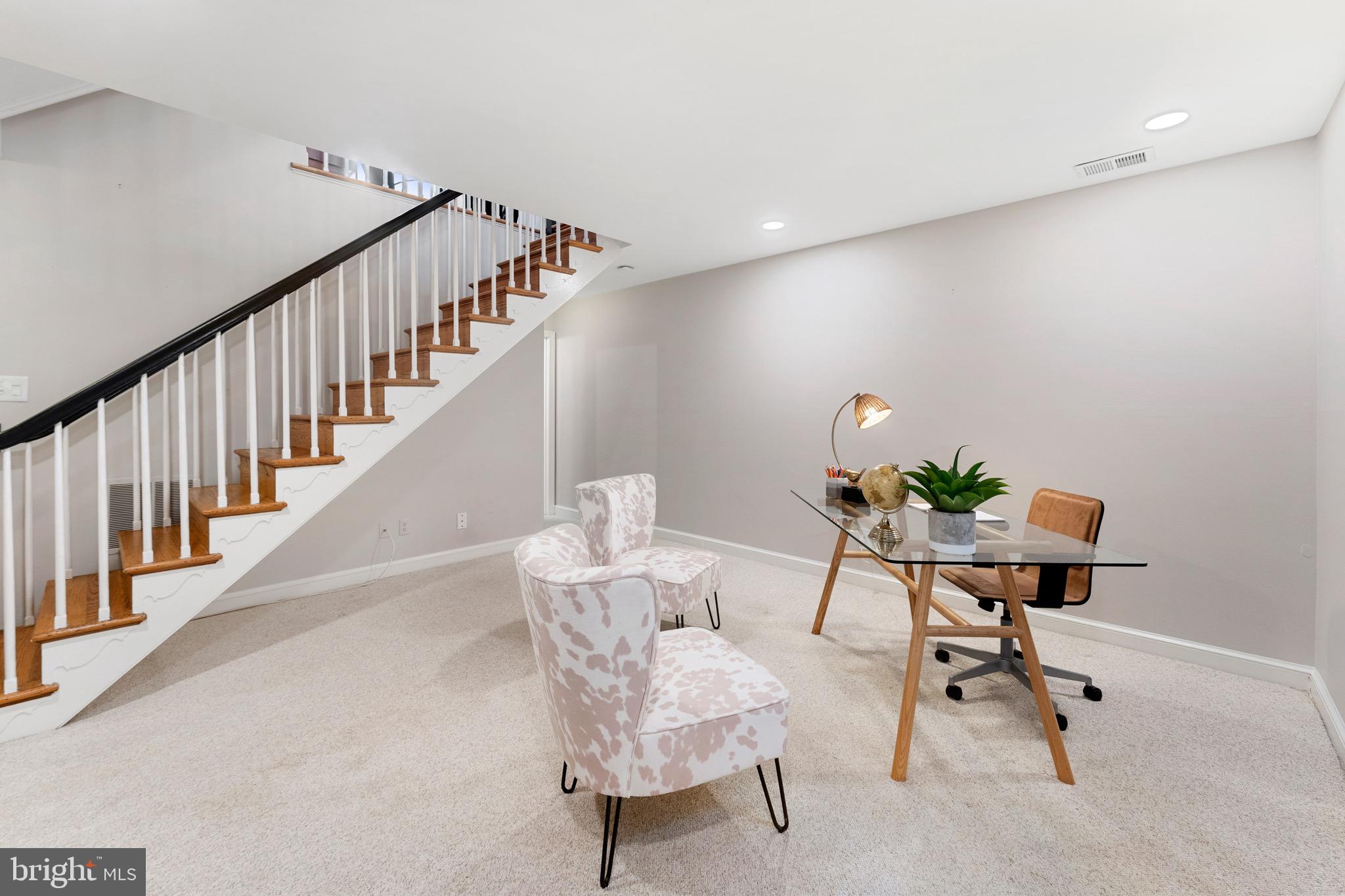 VIRGINIA VILLAGE - Residential