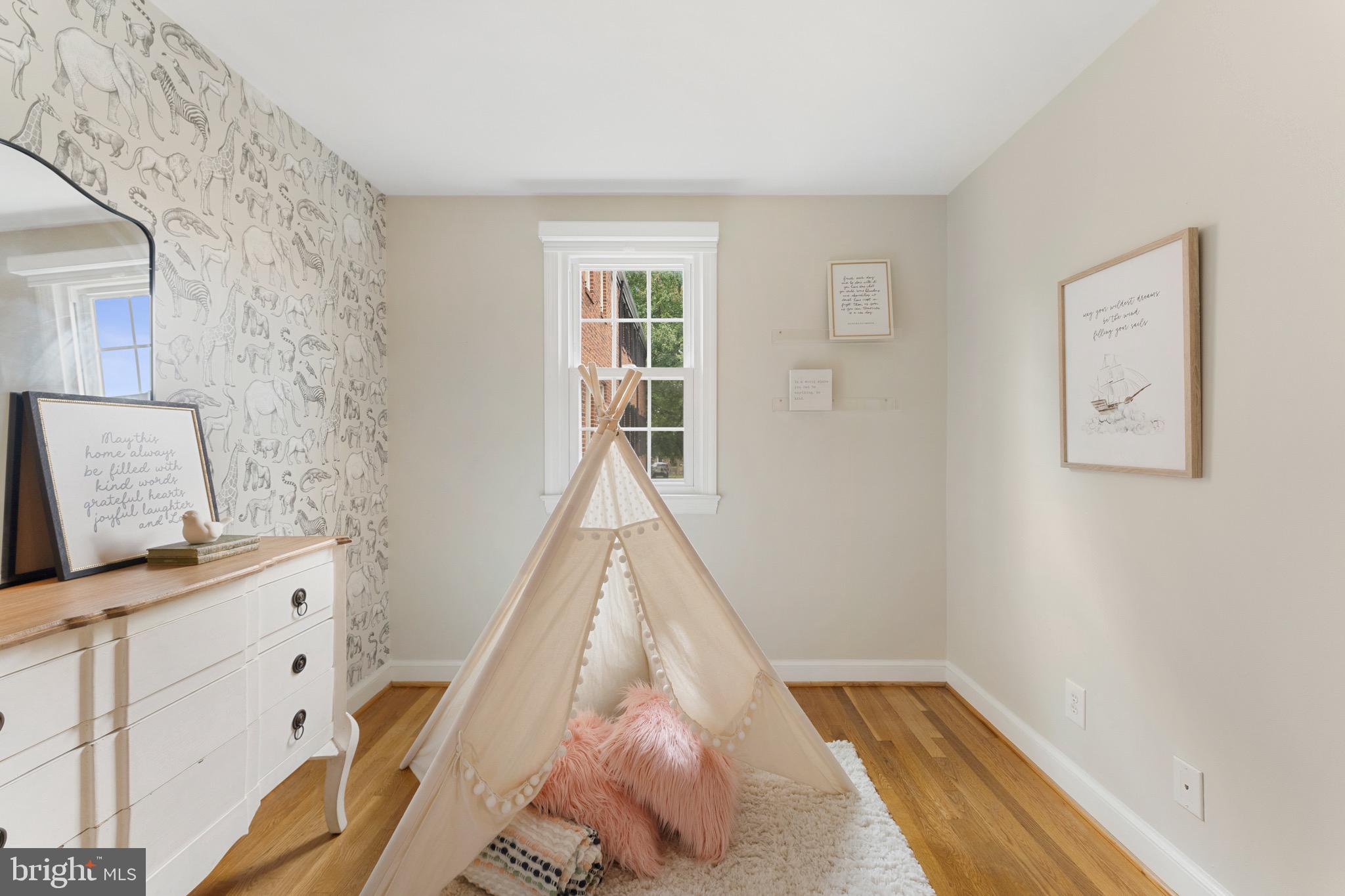 VIRGINIA VILLAGE - Residential