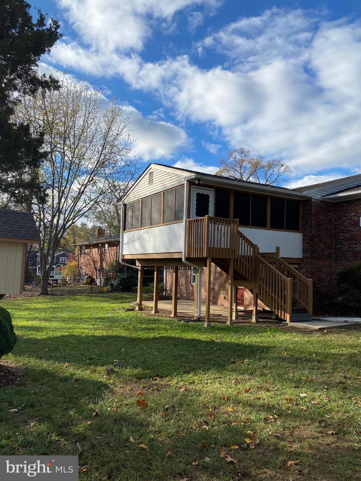 SUGARLAND HEIGHTS - Residential Lease