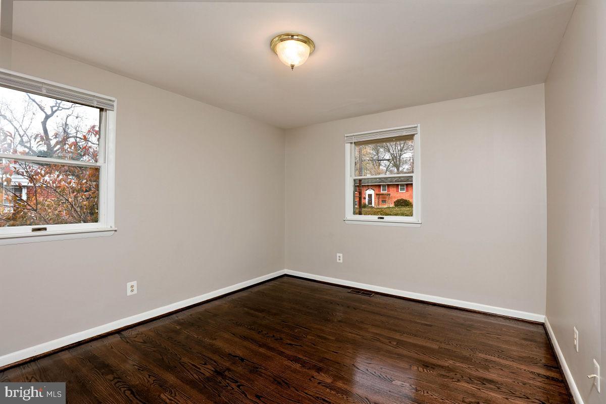 SUGARLAND HEIGHTS - Residential Lease