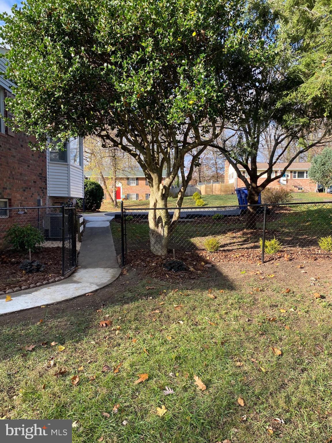 SUGARLAND HEIGHTS - Residential Lease