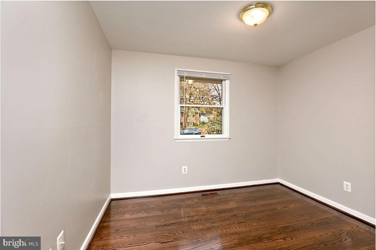 SUGARLAND HEIGHTS - Residential Lease