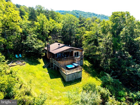 Homes For Sale - 631 Overlook Drive<br/> Page County, RILEYVILLE, VA 22650