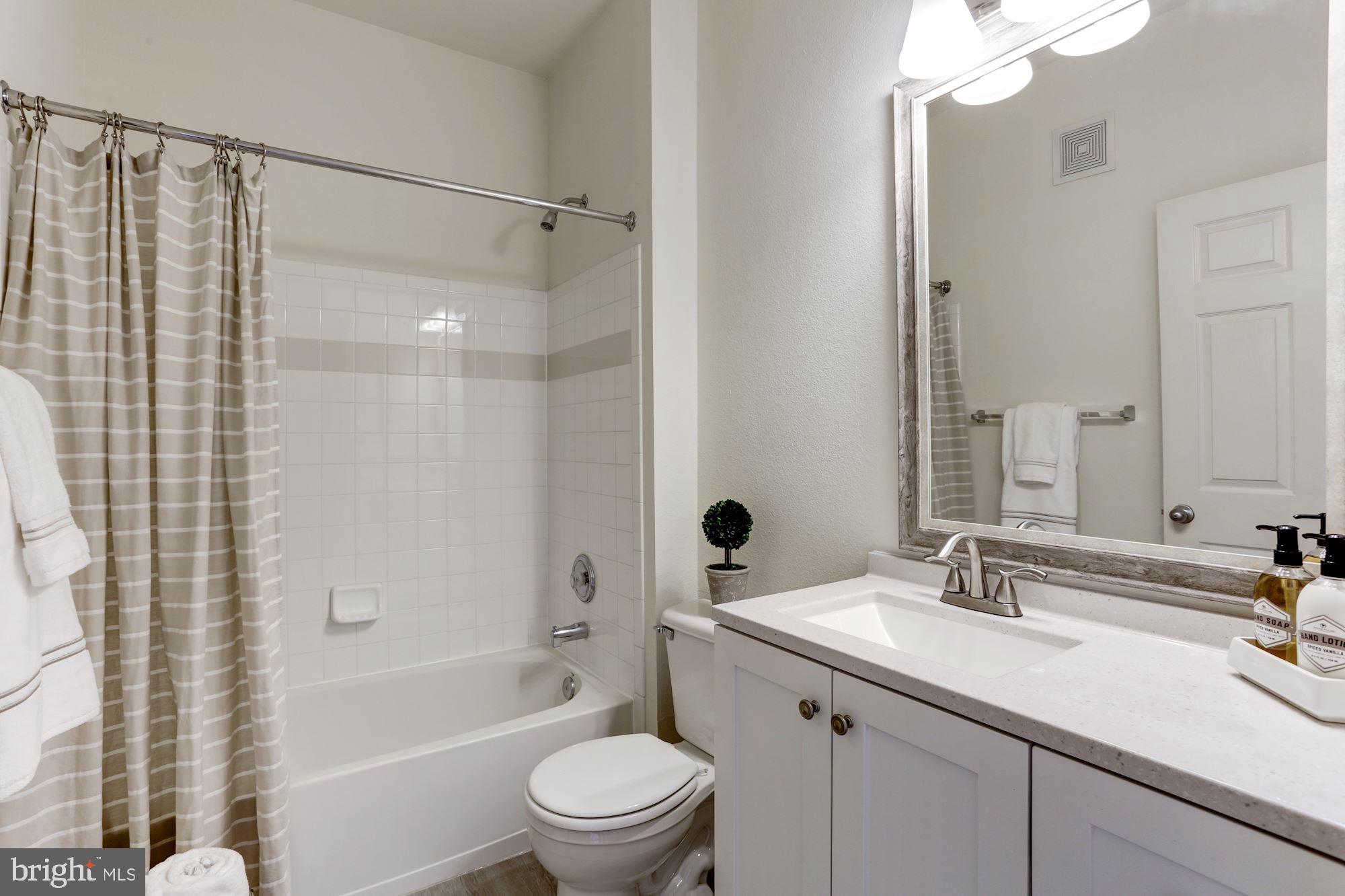 HIGH POINTE AT JEFFERSON PARK - Residential