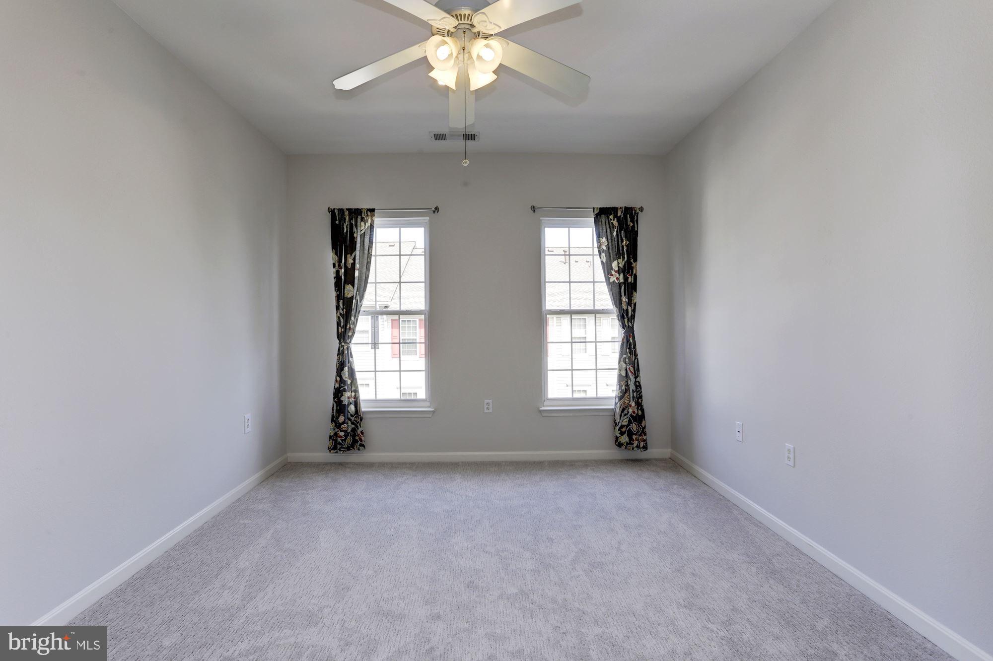 HIGH POINTE AT JEFFERSON PARK - Residential