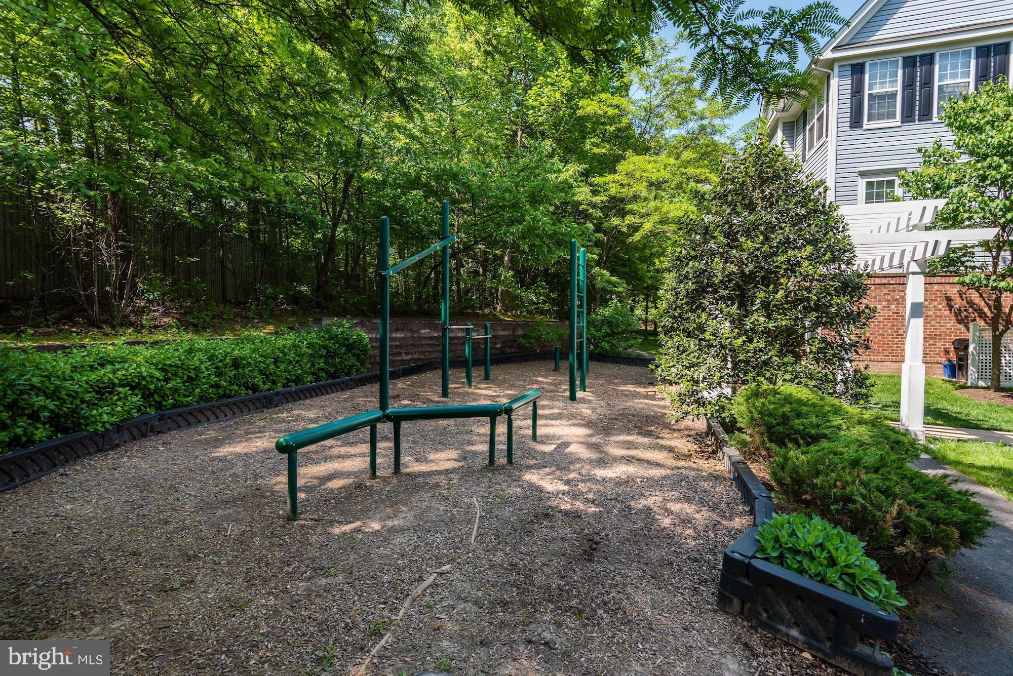 HIGH POINTE AT JEFFERSON PARK - Residential