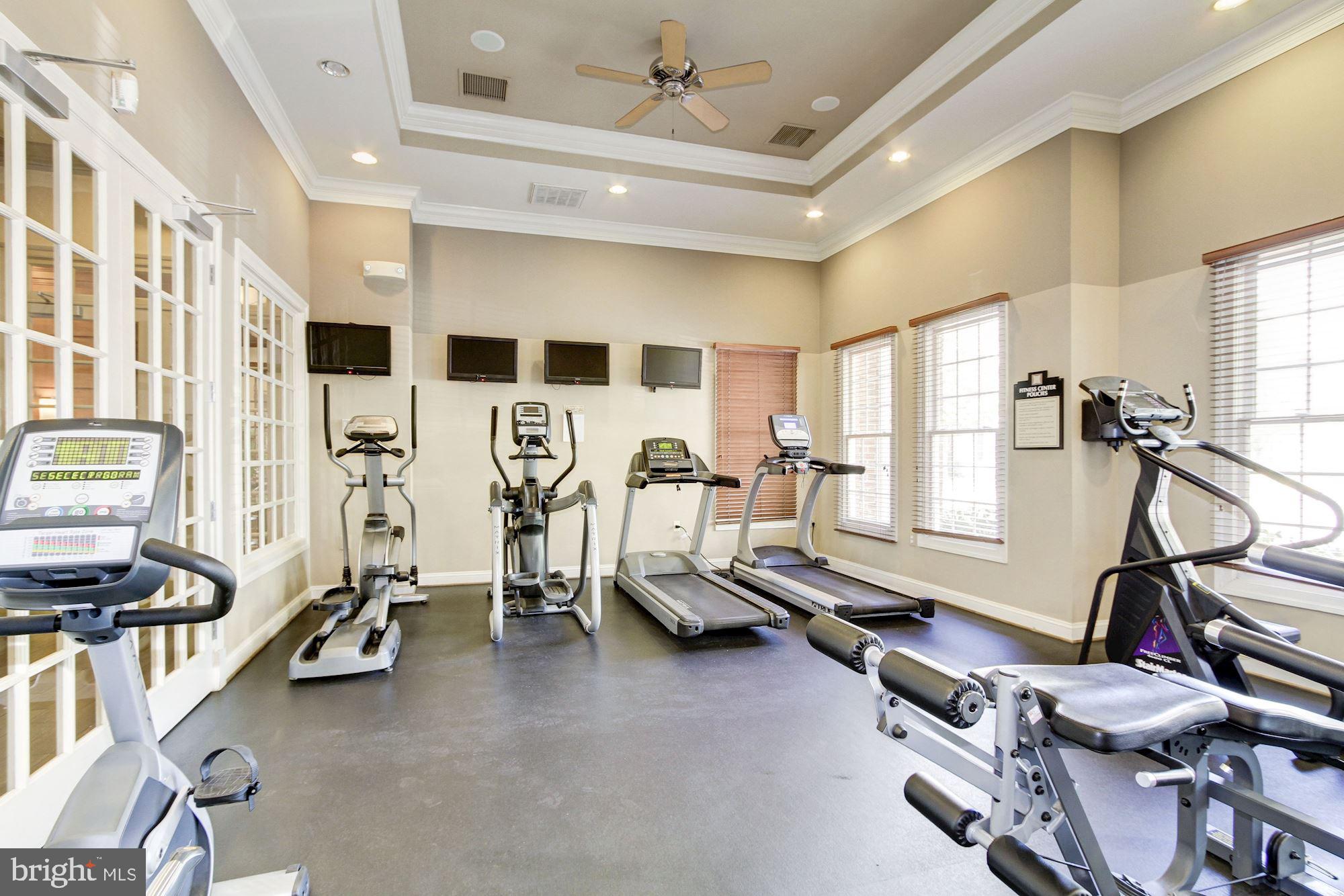 HIGH POINTE AT JEFFERSON PARK - Residential