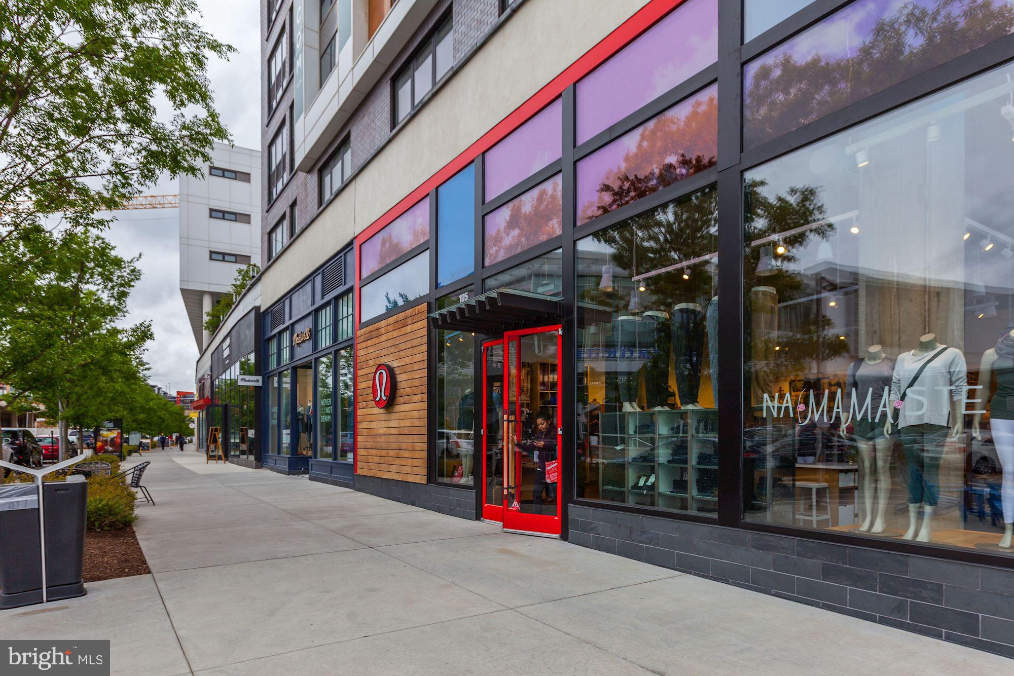 HIGH POINTE AT JEFFERSON PARK - Residential