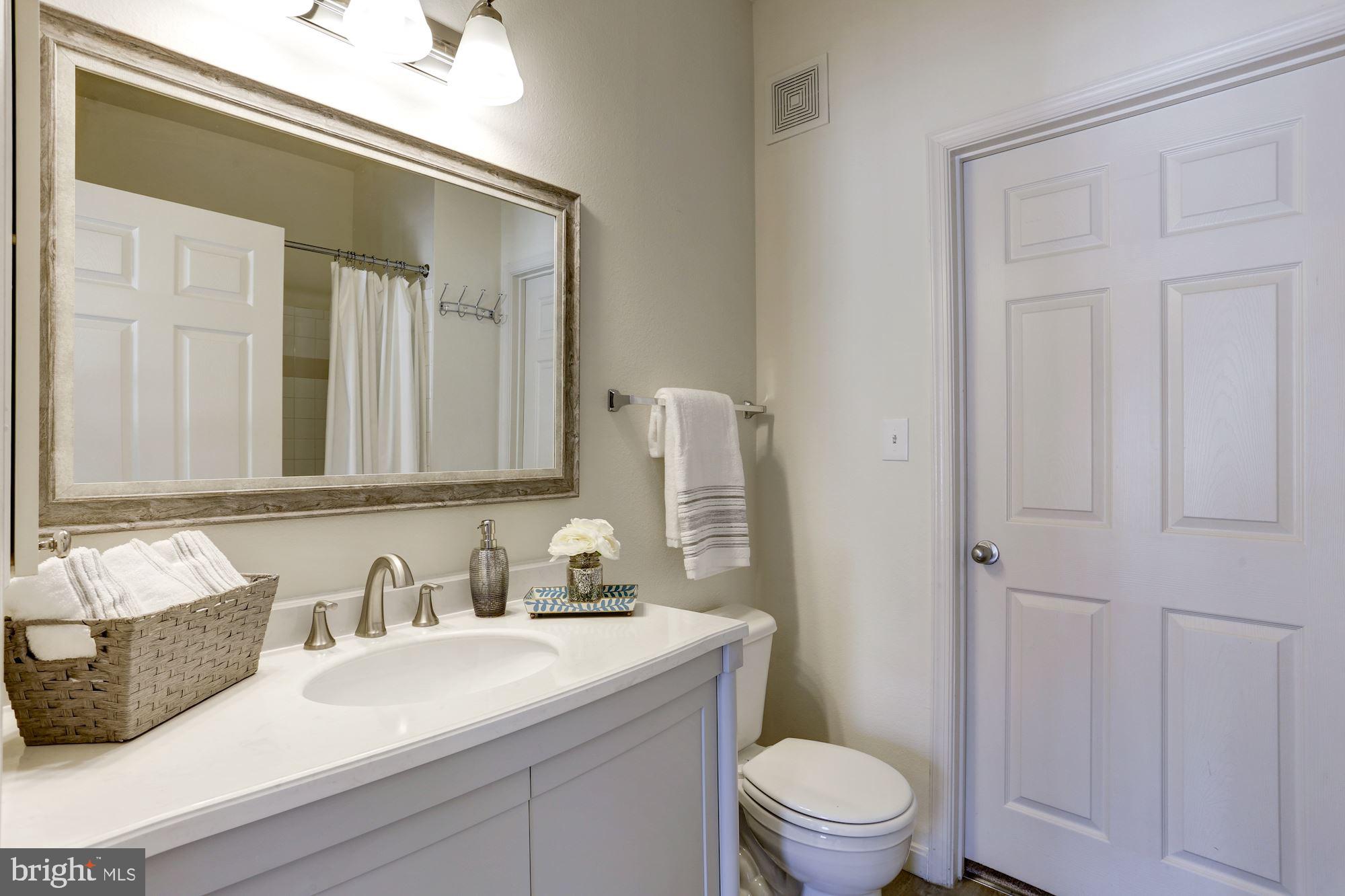 HIGH POINTE AT JEFFERSON PARK - Residential