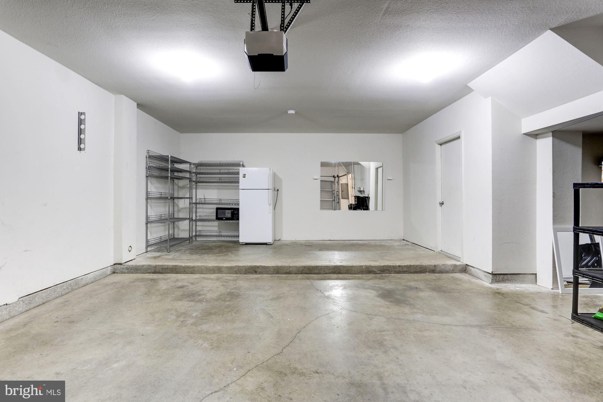 HIGH POINTE AT JEFFERSON PARK - Residential