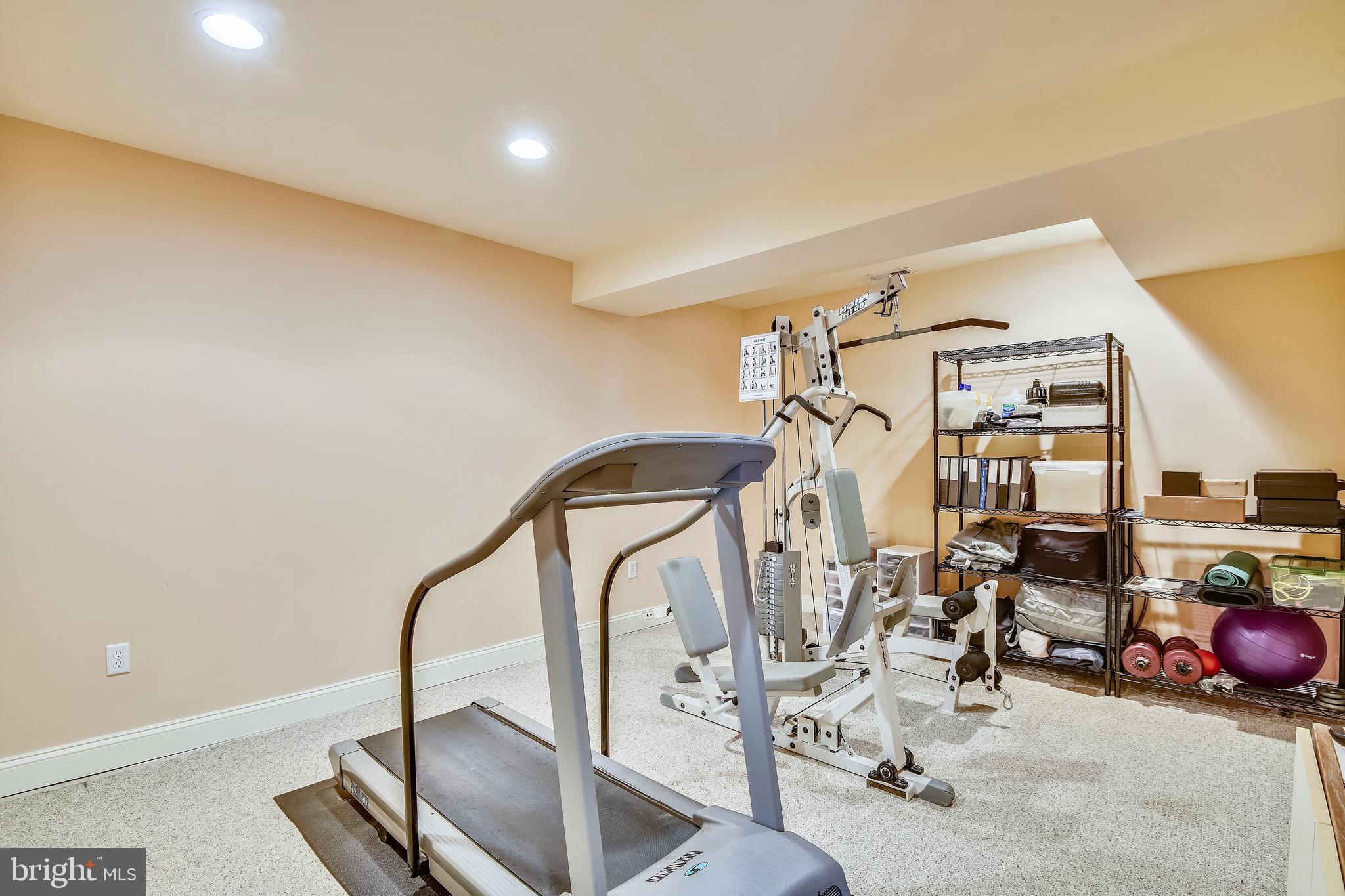 HILLSMERE ESTATES - Residential