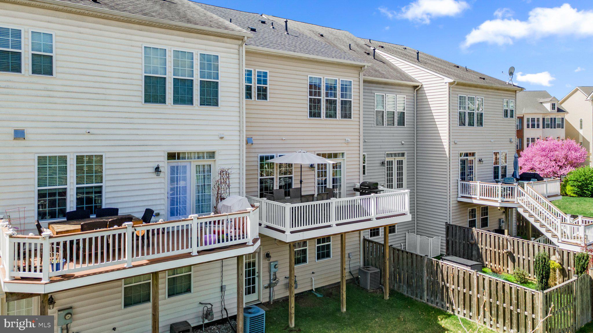 URBANA HIGHLANDS - Residential