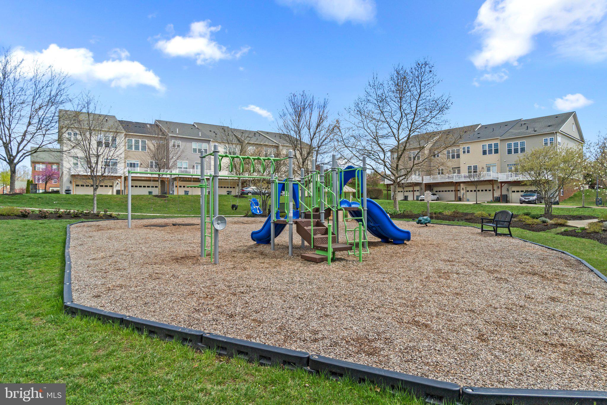 URBANA HIGHLANDS - Residential