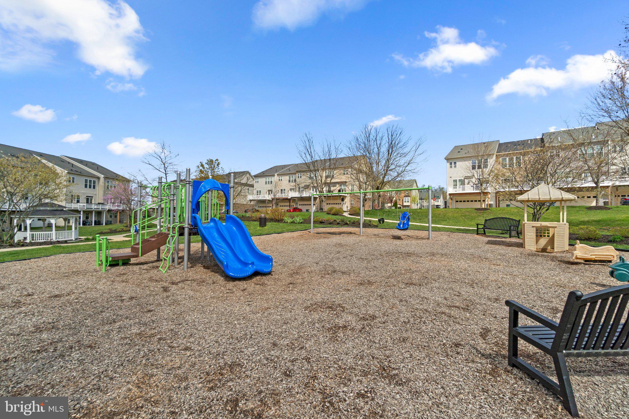 URBANA HIGHLANDS - Residential