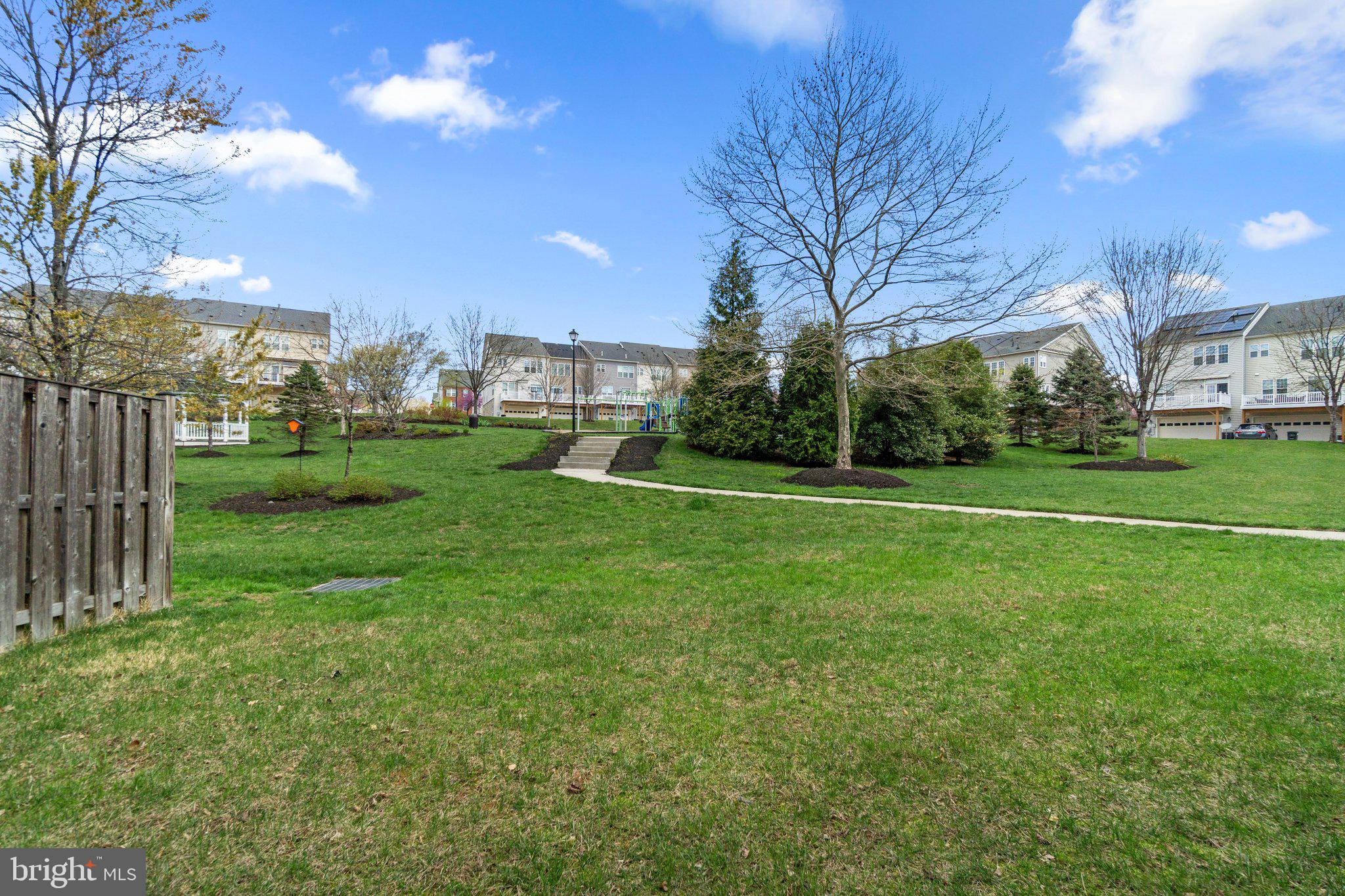 URBANA HIGHLANDS - Residential