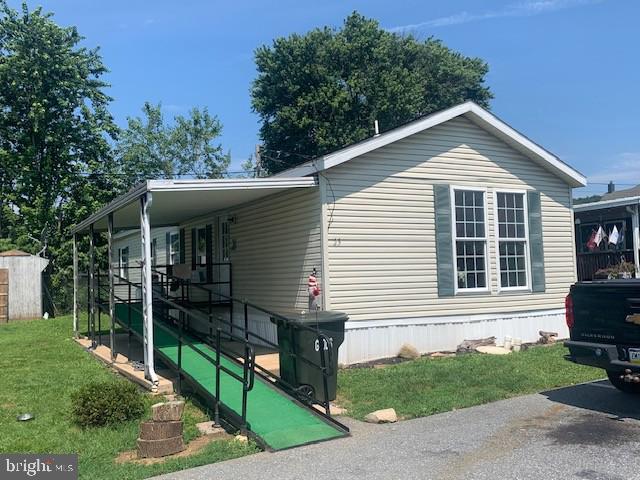 883 E MAIN STREET 23