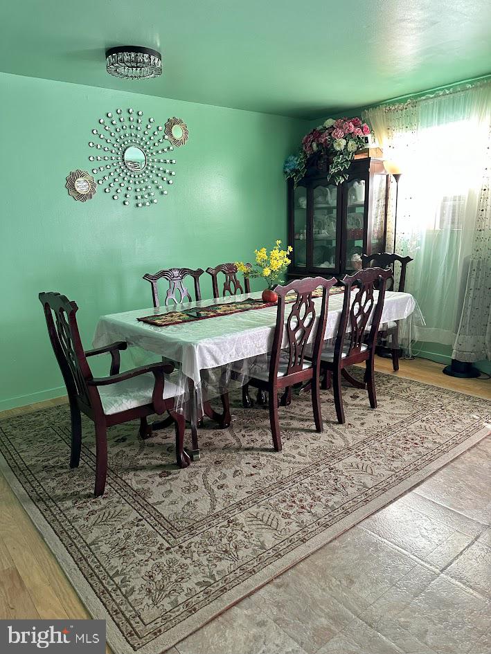 WEDGEWOOD - Residential