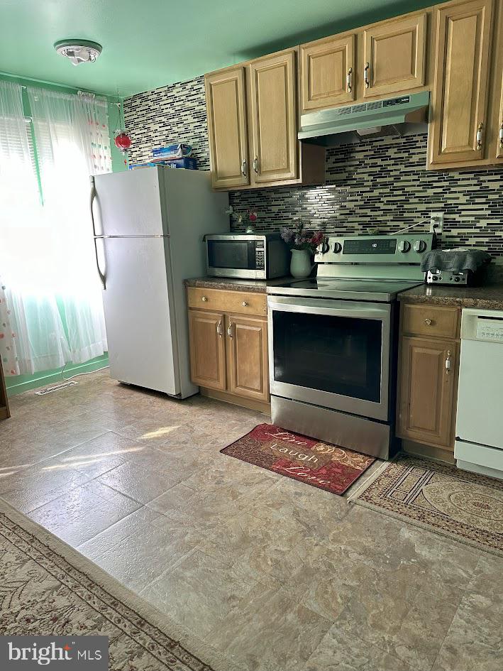 WEDGEWOOD - Residential