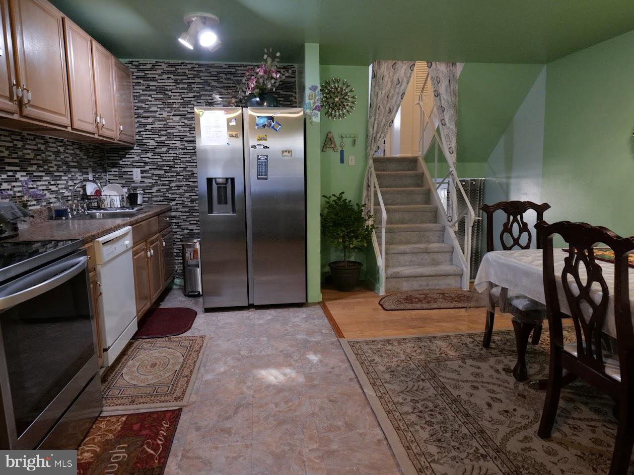 WEDGEWOOD - Residential