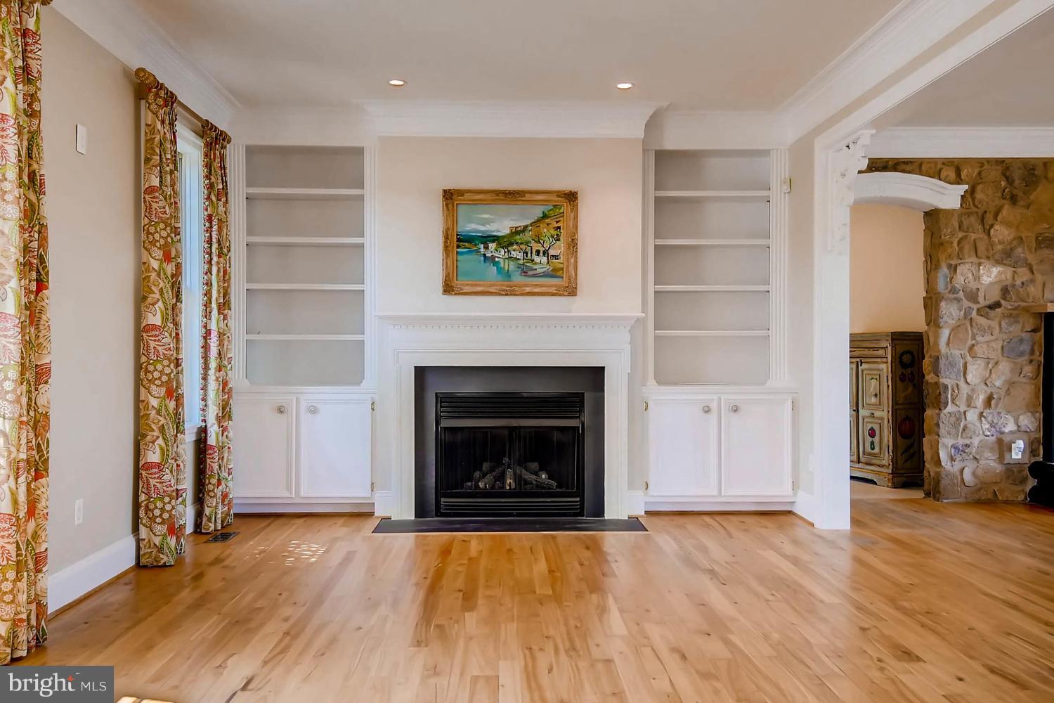 LUTHERVILLE - Residential