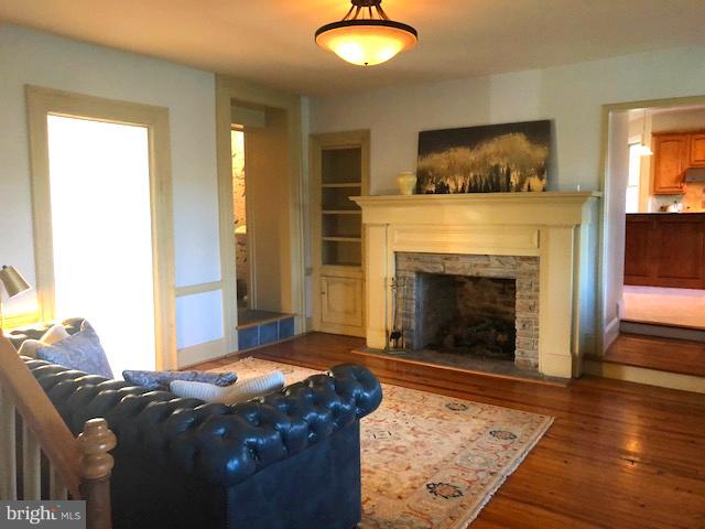 LUTHERVILLE - Residential