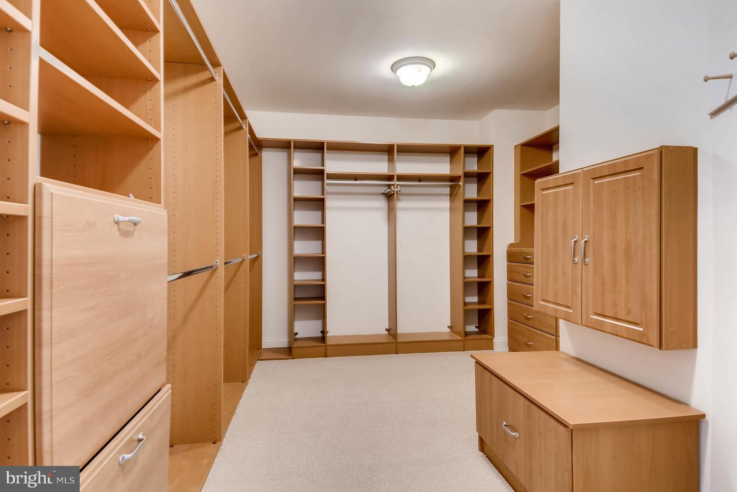 LUTHERVILLE - Residential