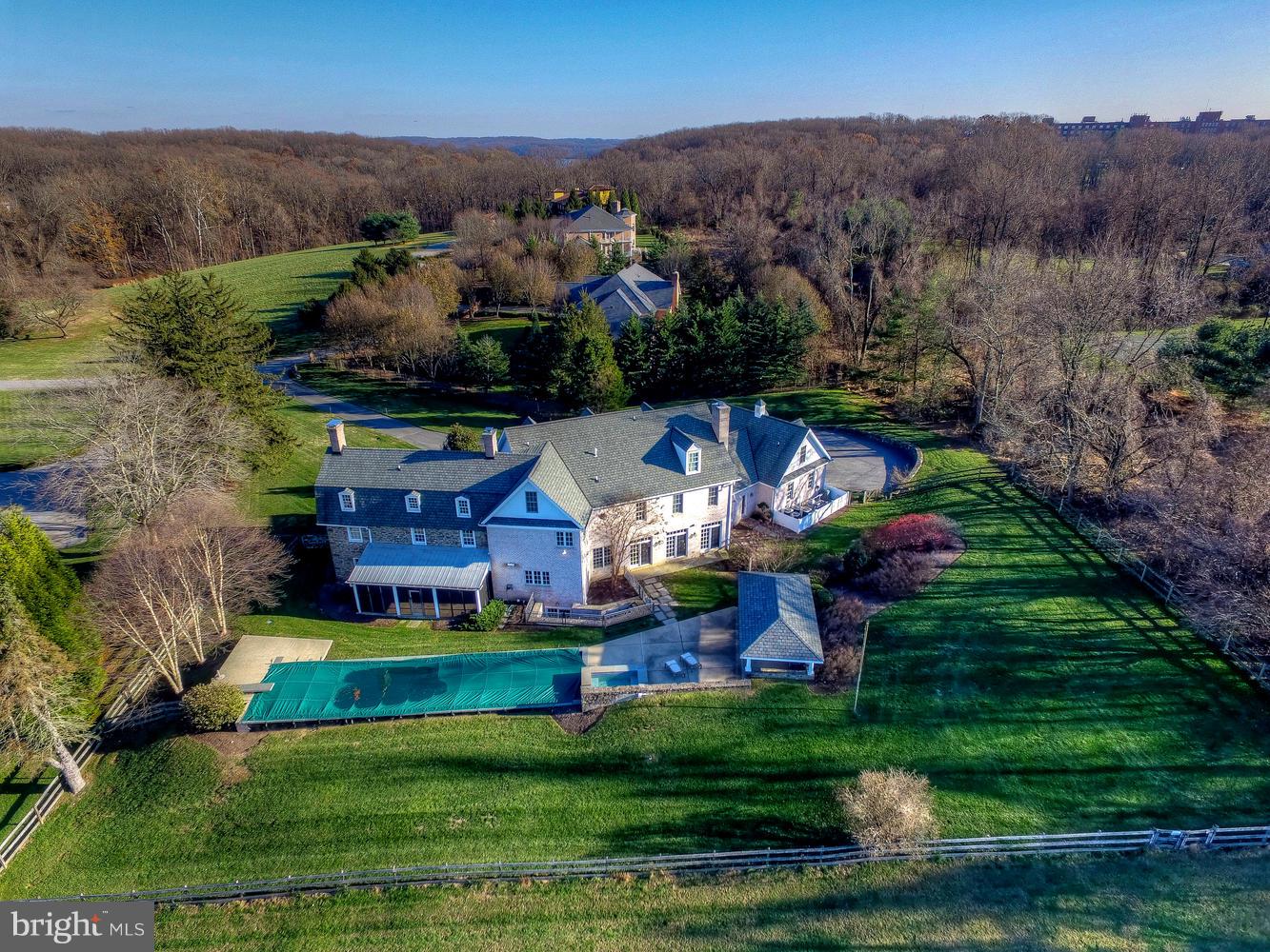 LUTHERVILLE - Residential