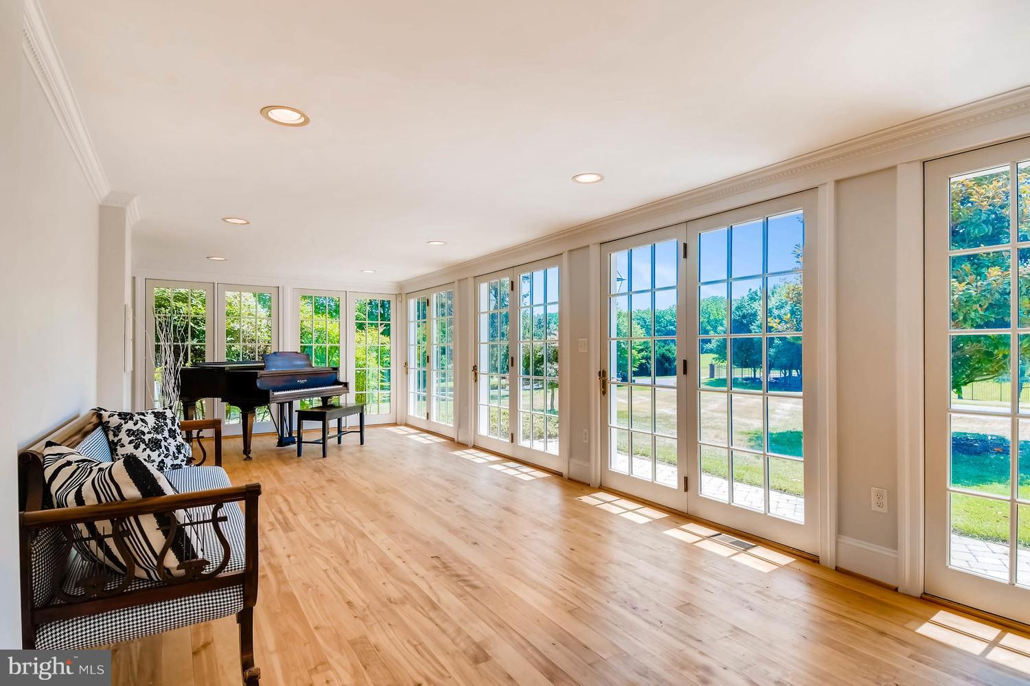 LUTHERVILLE - Residential