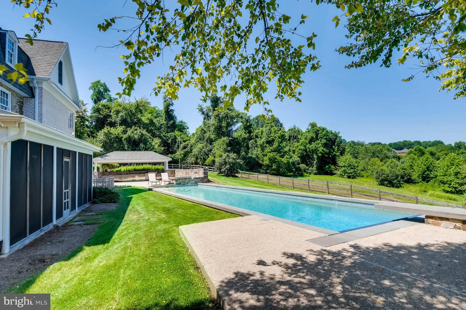 LUTHERVILLE - Residential