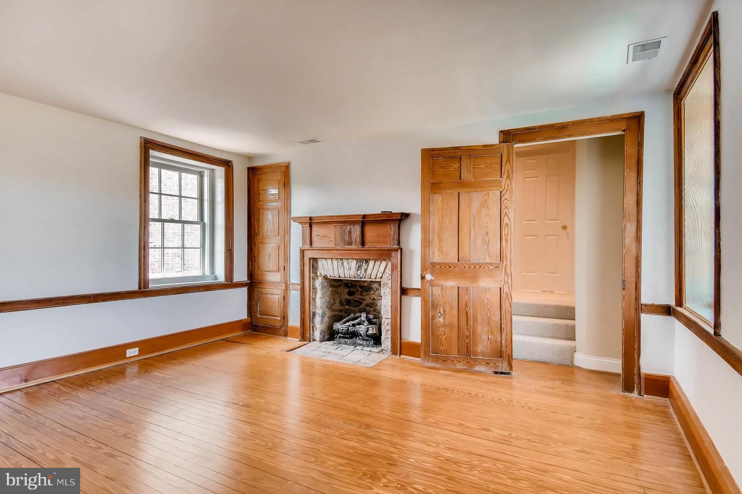 LUTHERVILLE - Residential