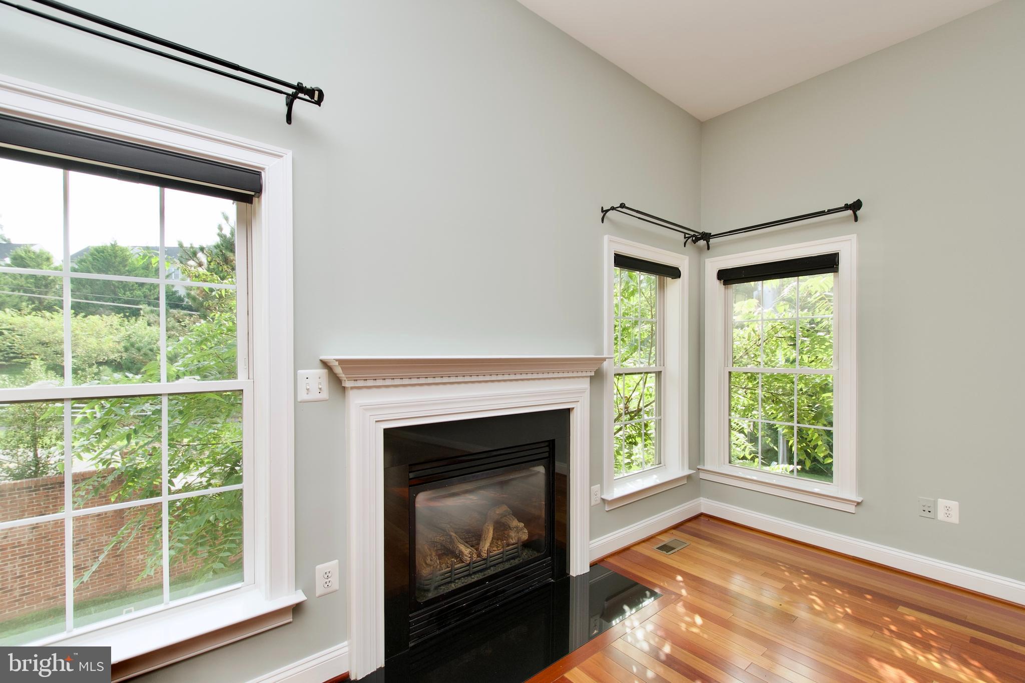 FAIRFAX PARK - Residential Lease