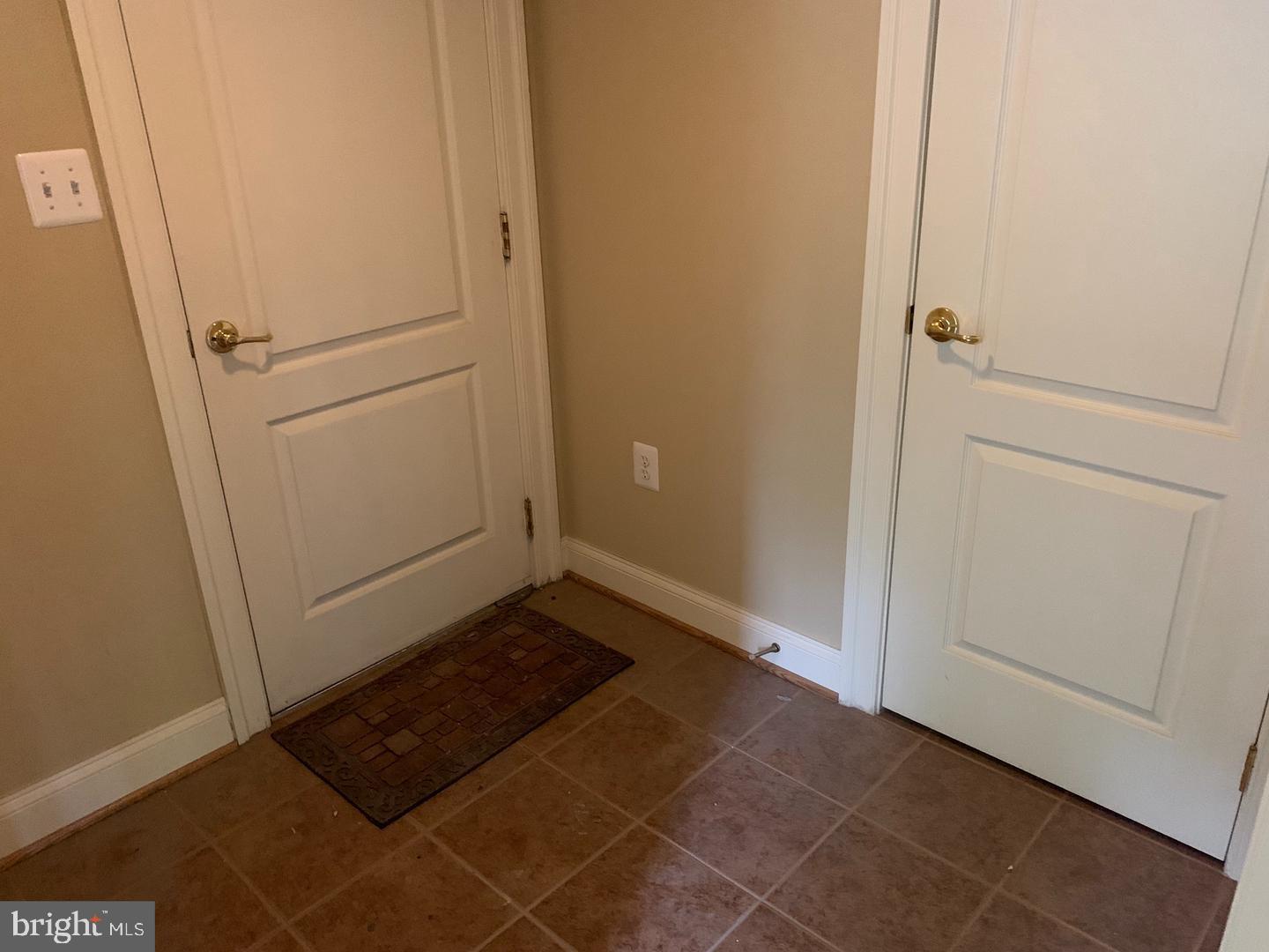 FAIRFAX PARK - Residential Lease