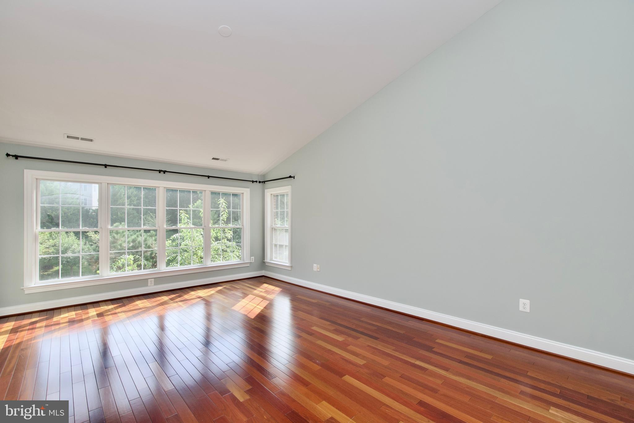 FAIRFAX PARK - Residential Lease