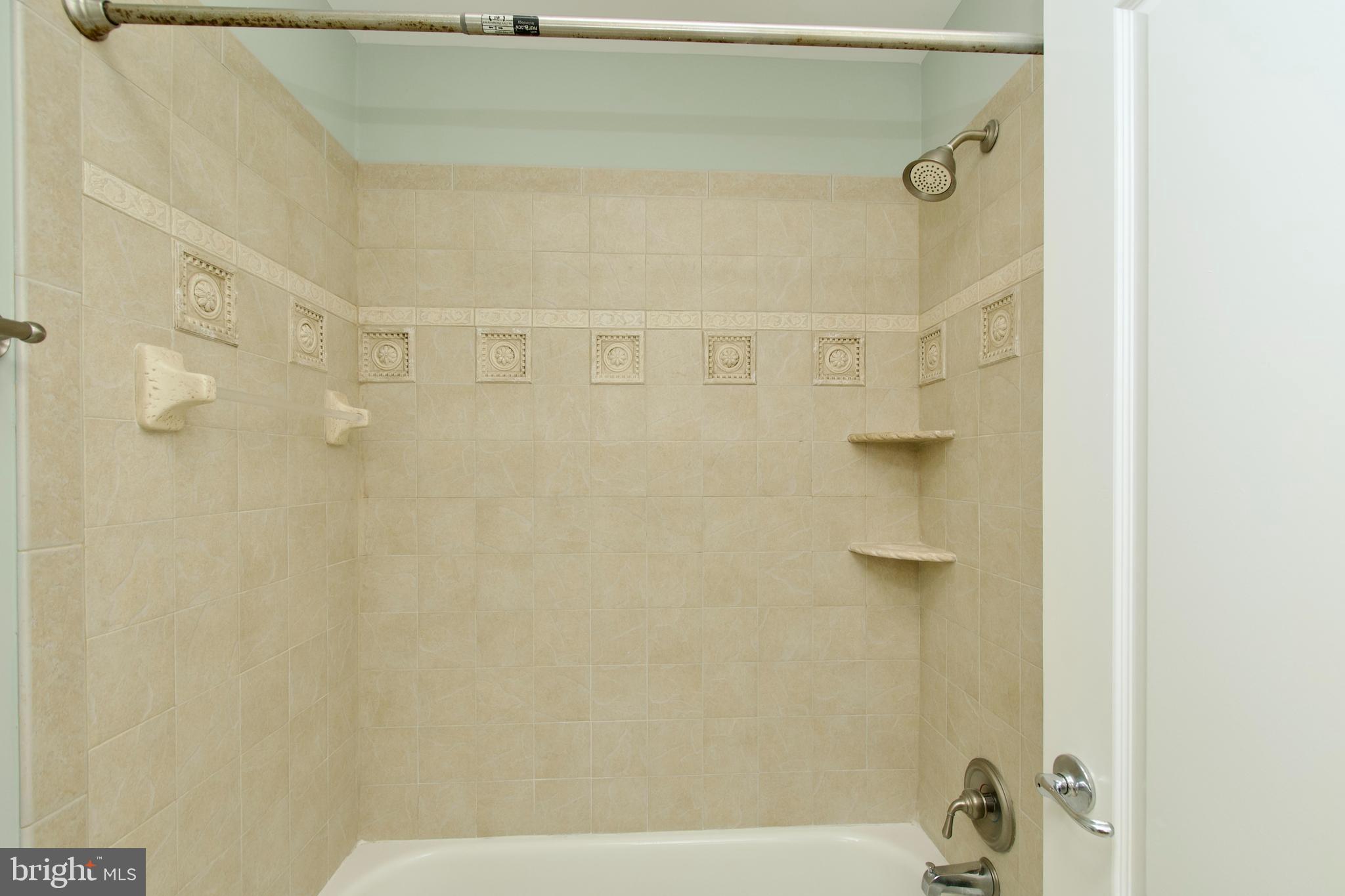 FAIRFAX PARK - Residential Lease