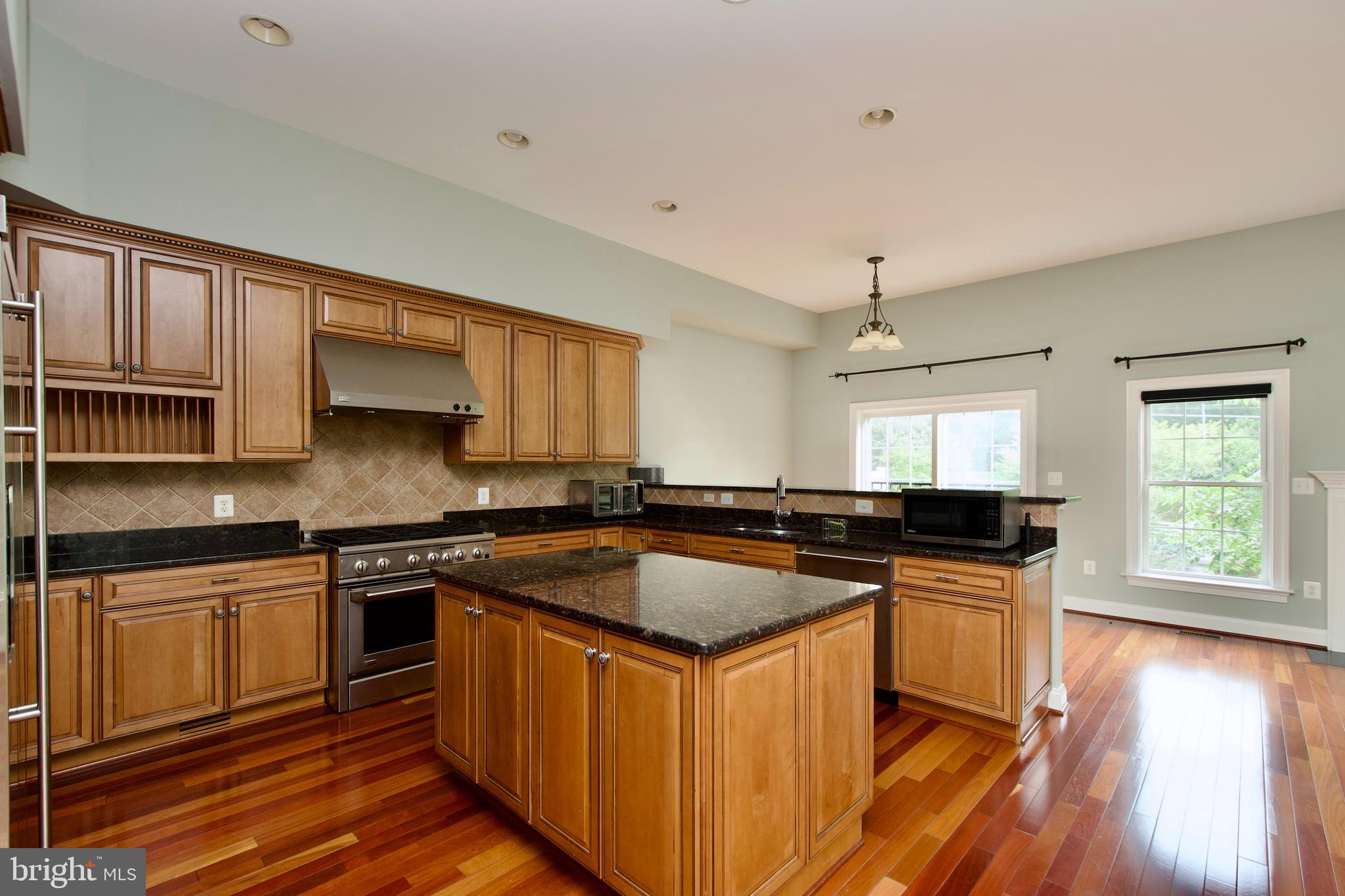 FAIRFAX PARK - Residential Lease