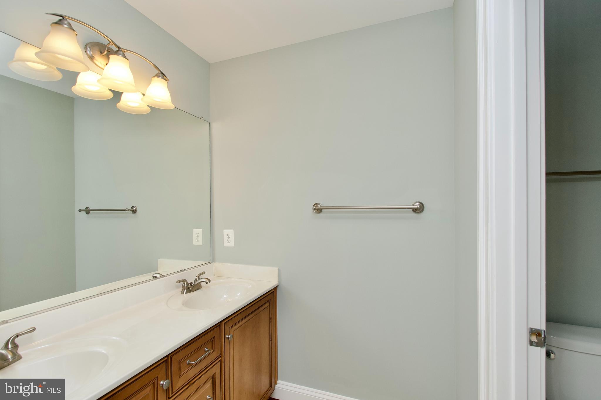 FAIRFAX PARK - Residential Lease