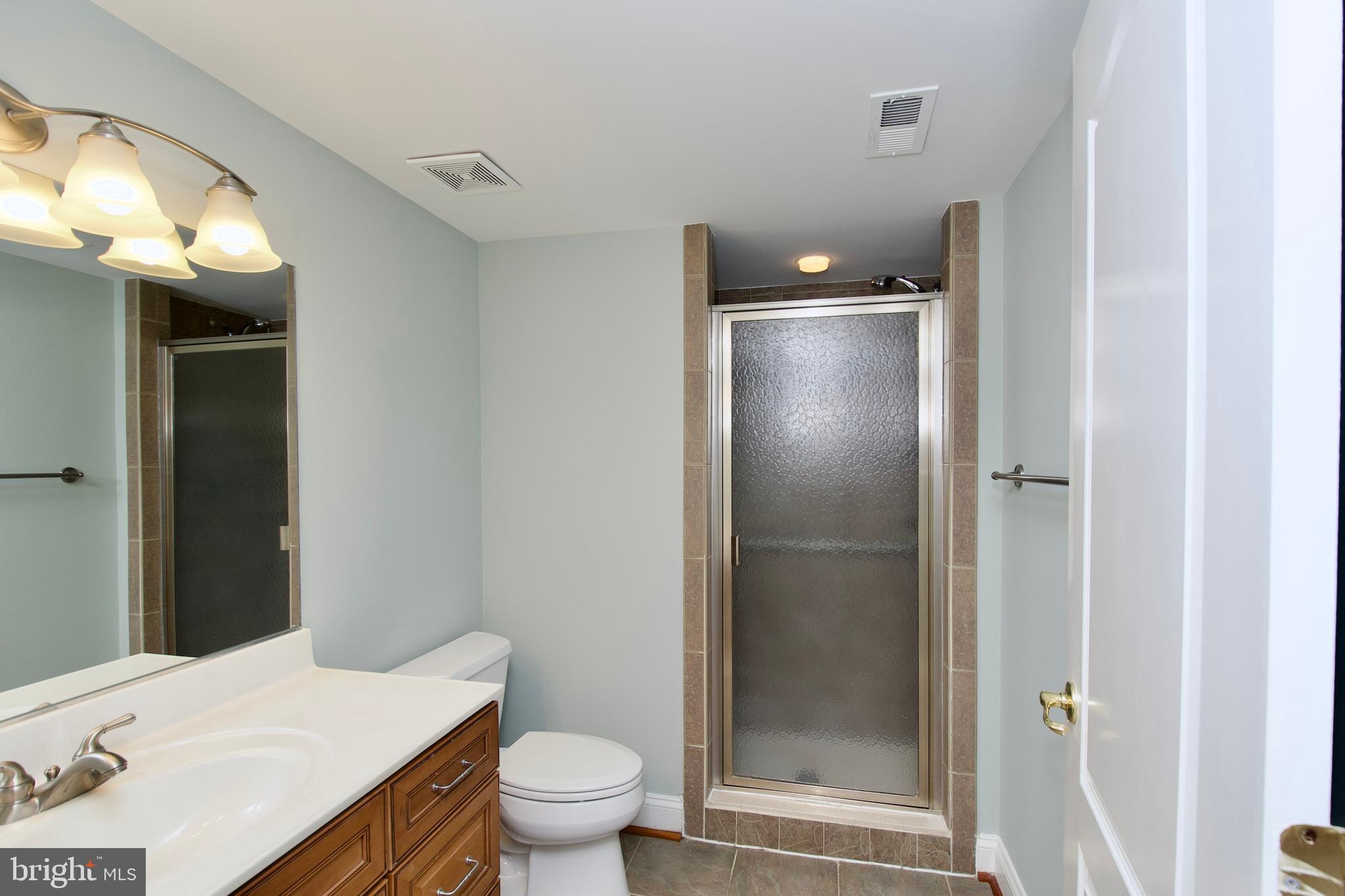 FAIRFAX PARK - Residential Lease