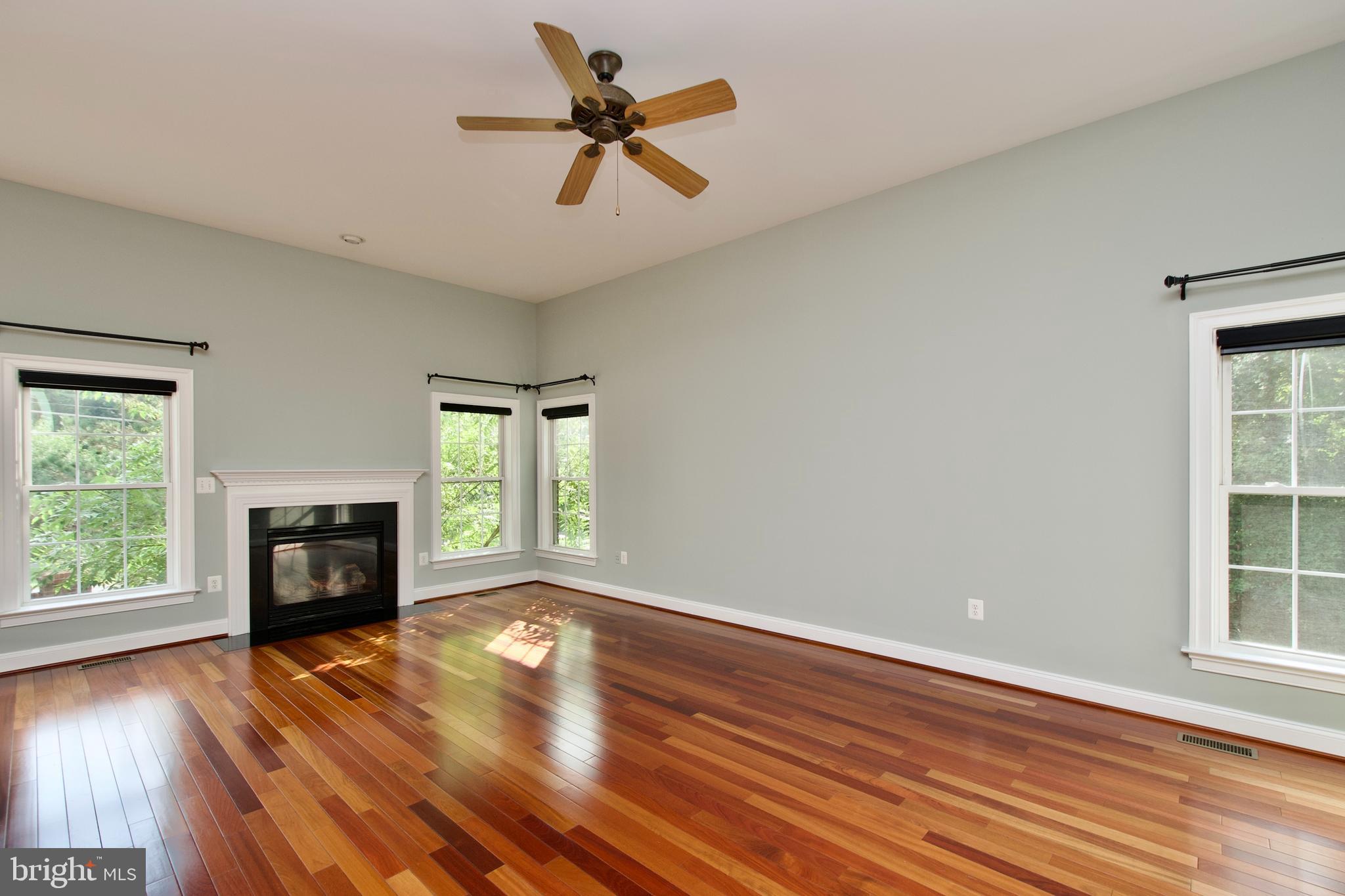 FAIRFAX PARK - Residential Lease