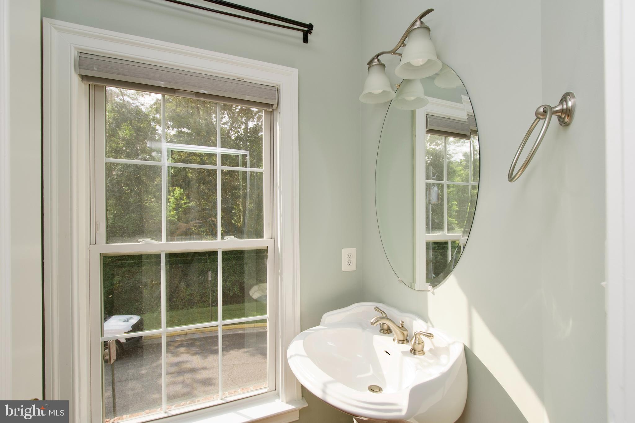 FAIRFAX PARK - Residential Lease