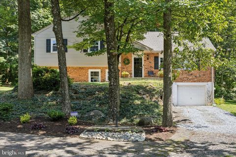 1598 YARNALL ROAD POTTSTOWN PA 19464