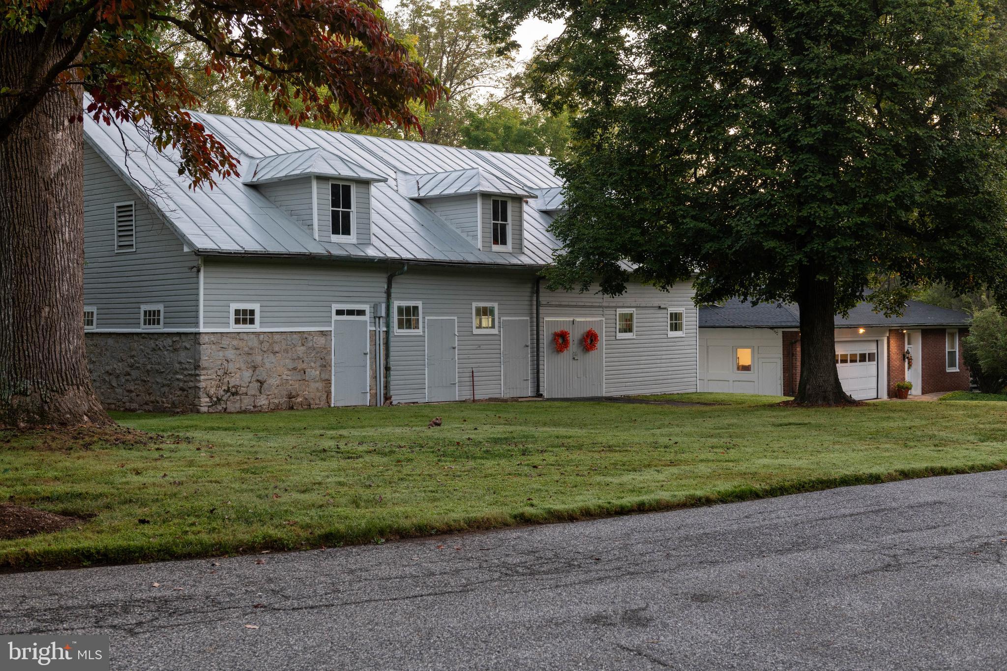 8555 HILL SPRING DRIVE