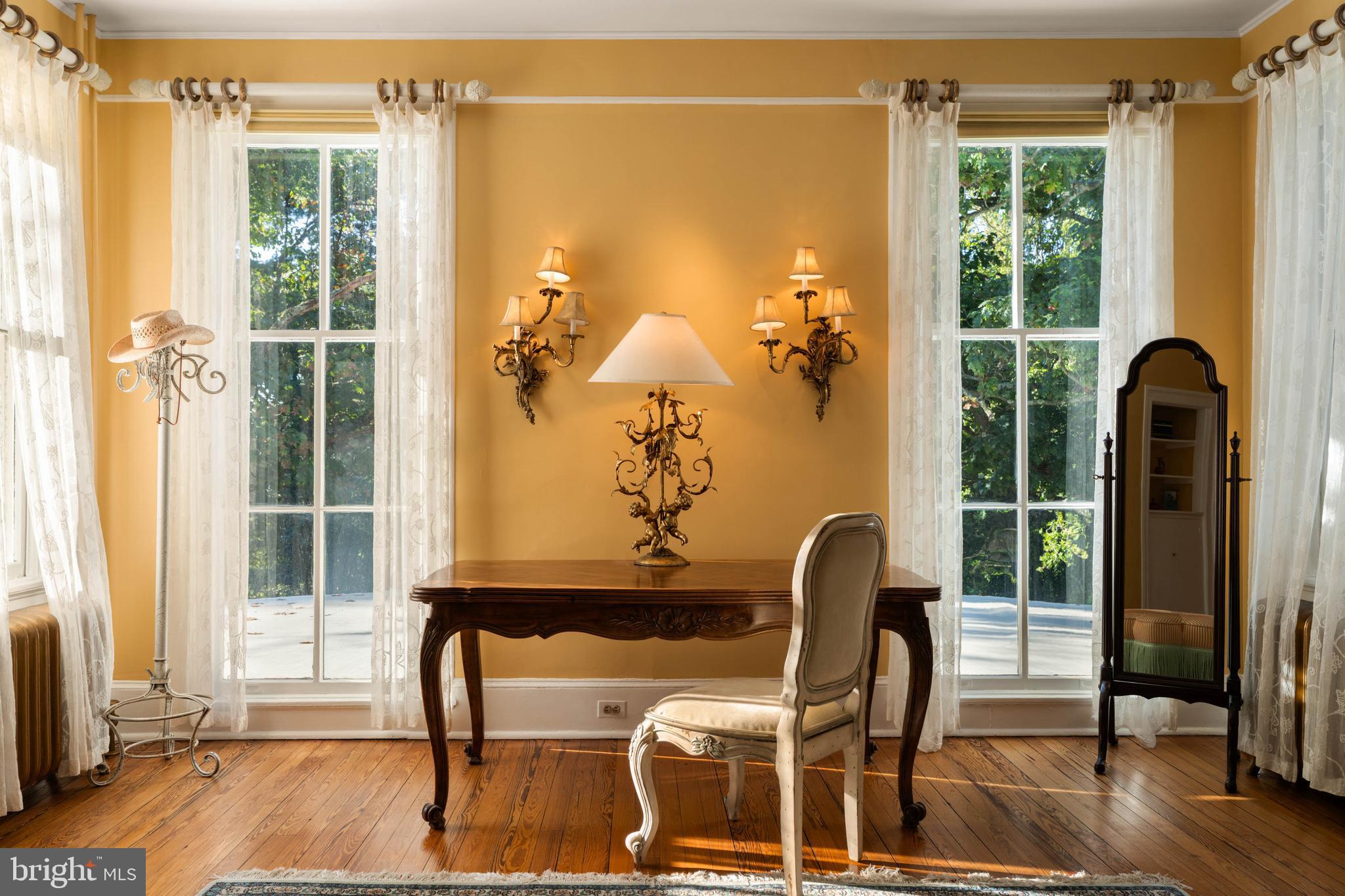 HILLSIDE@SEMINAR - Residential