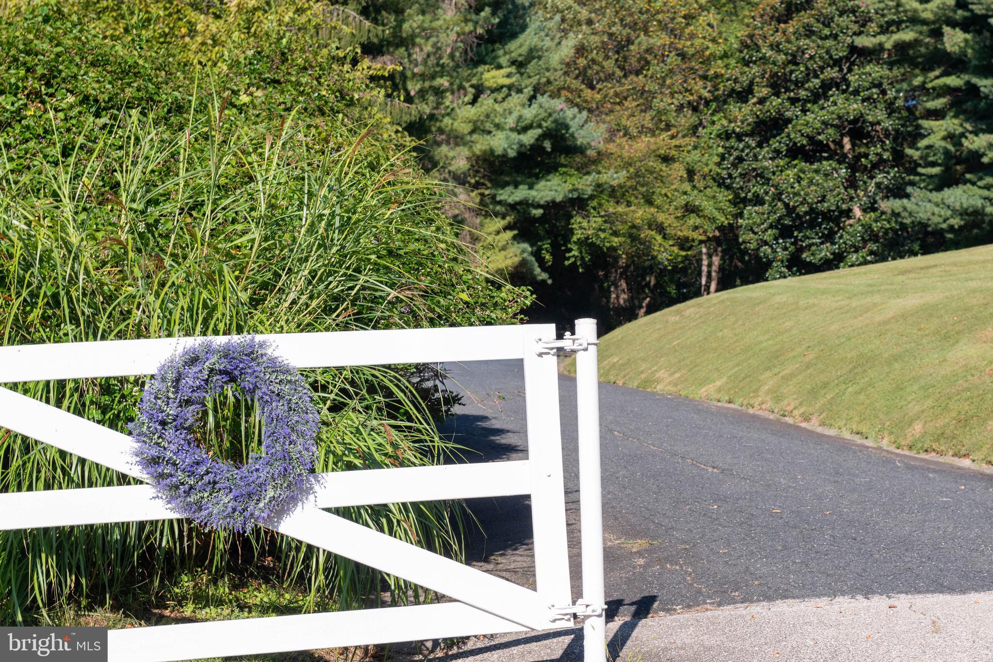 HILLSIDE@SEMINAR - Residential