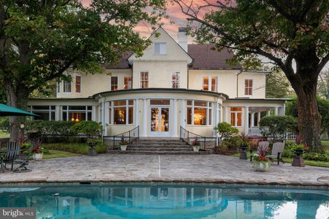 8555 HILL SPRING DRIVE LUTHERVILLE TIMONIUM MD 21093