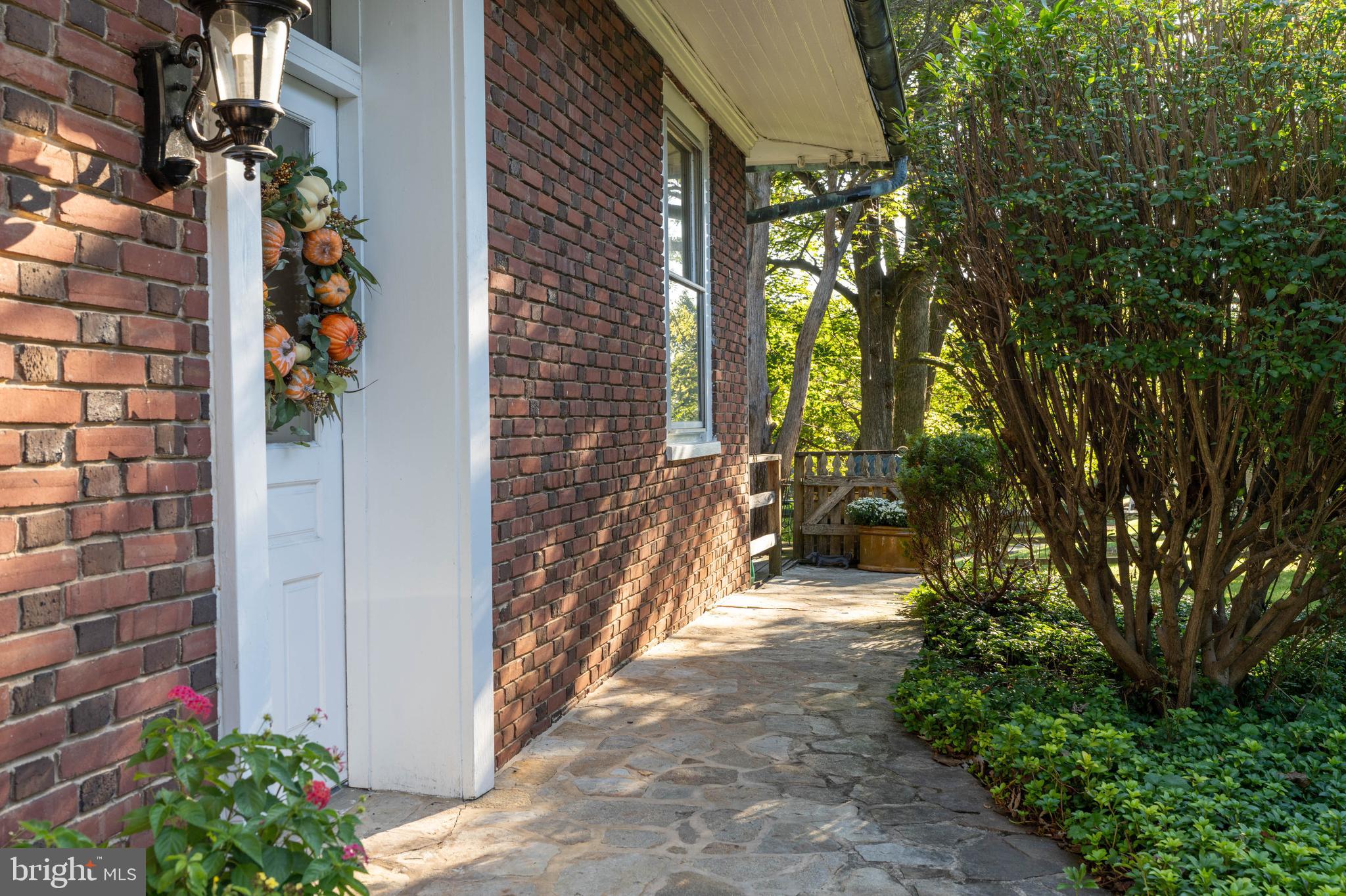 HILLSIDE@SEMINAR - Residential