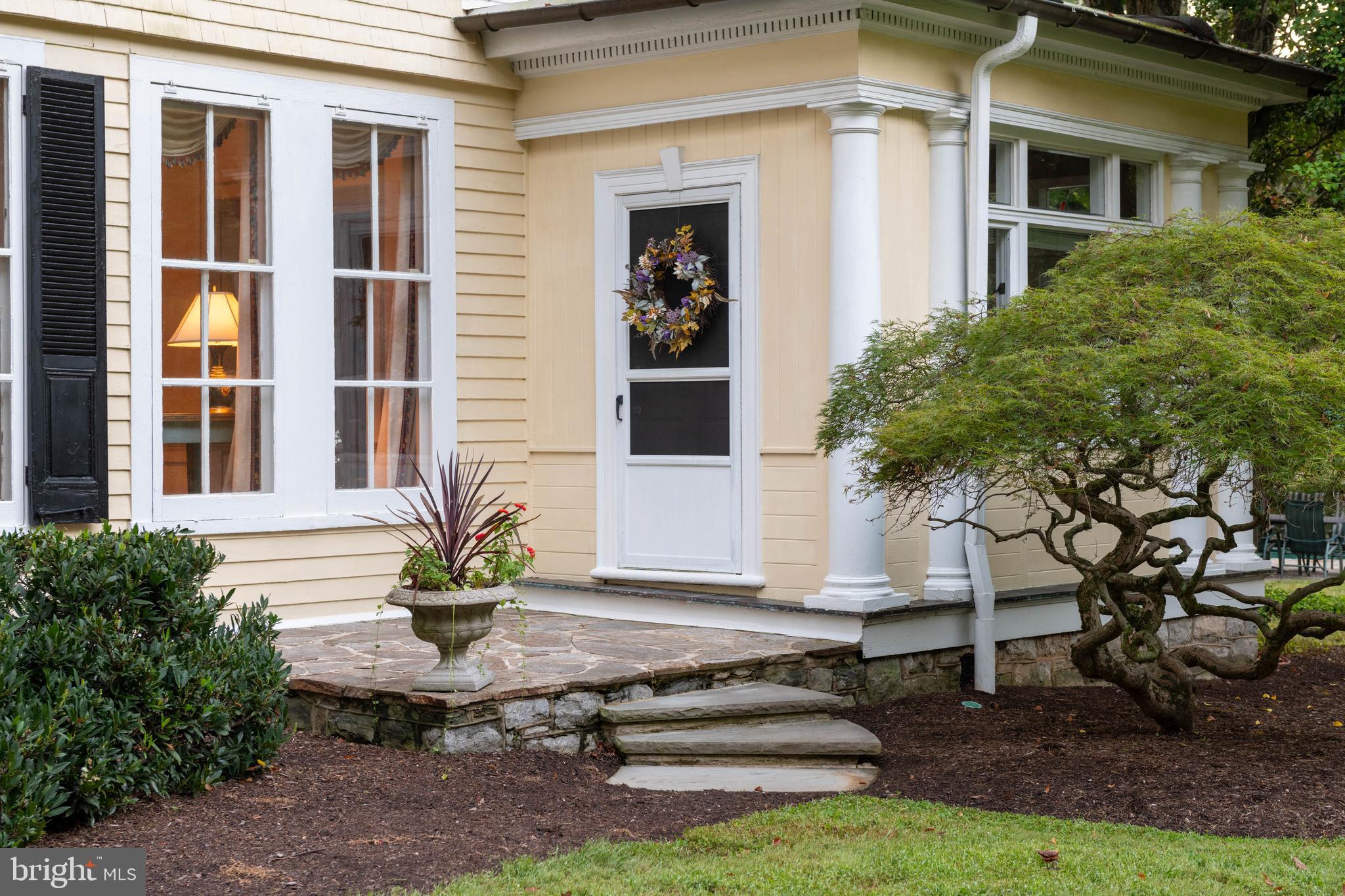 HILLSIDE@SEMINAR - Residential