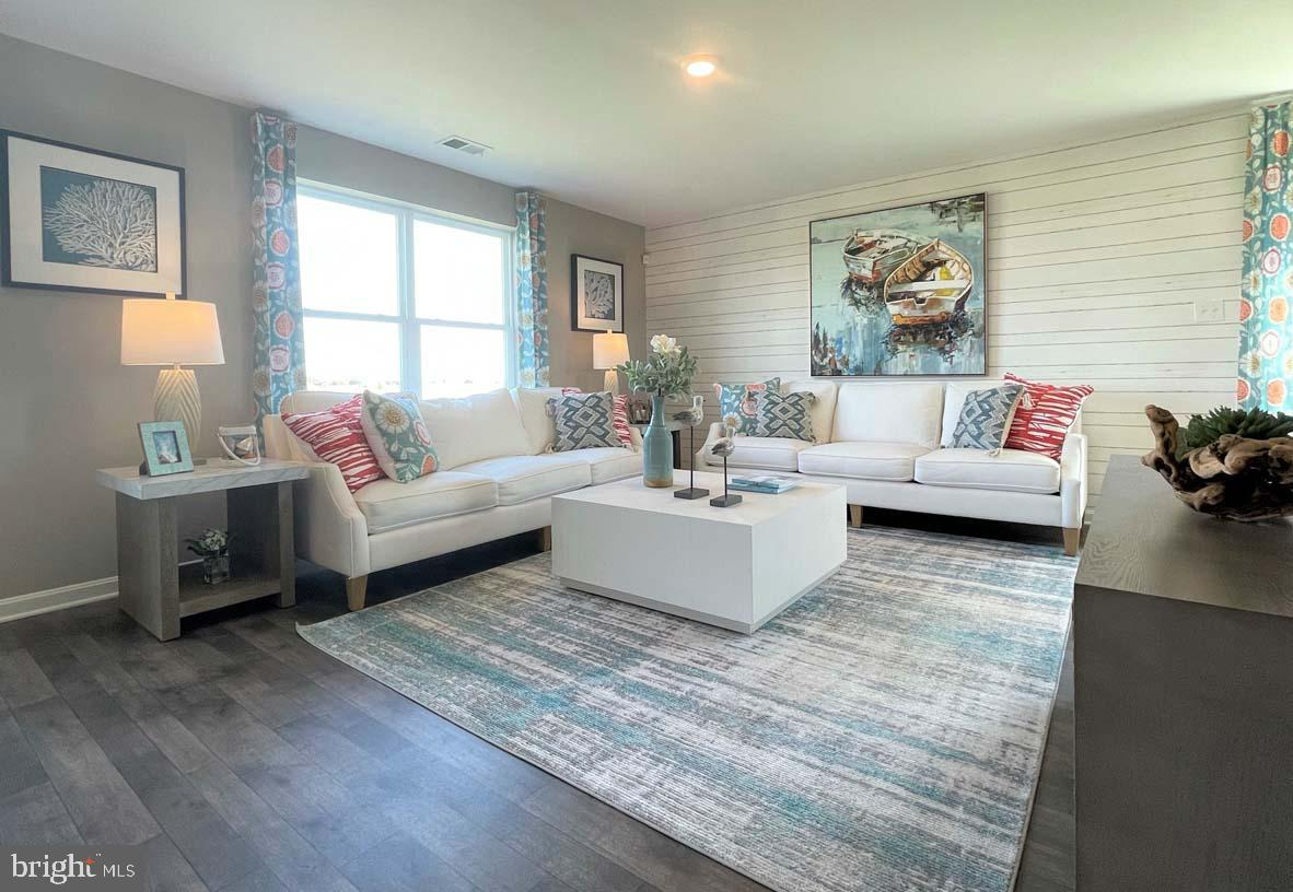 SASSAFRAS MEADOWS - Residential