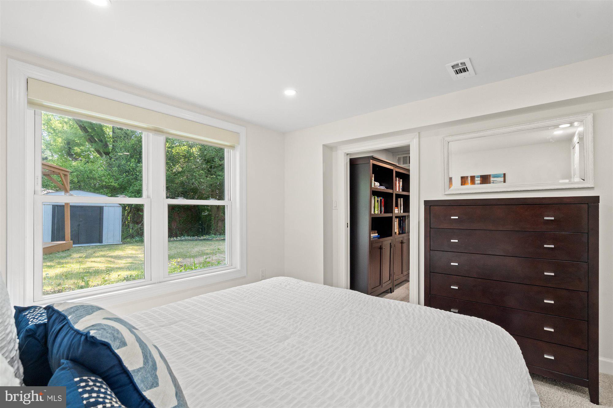 GARRETT PARK ESTATES - Residential